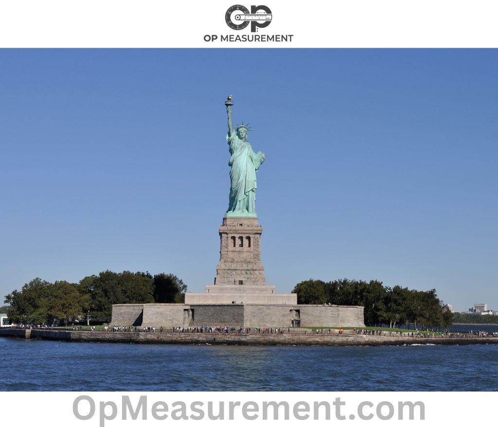 The Statue of Liberty Measure 300 Feet Long or Big